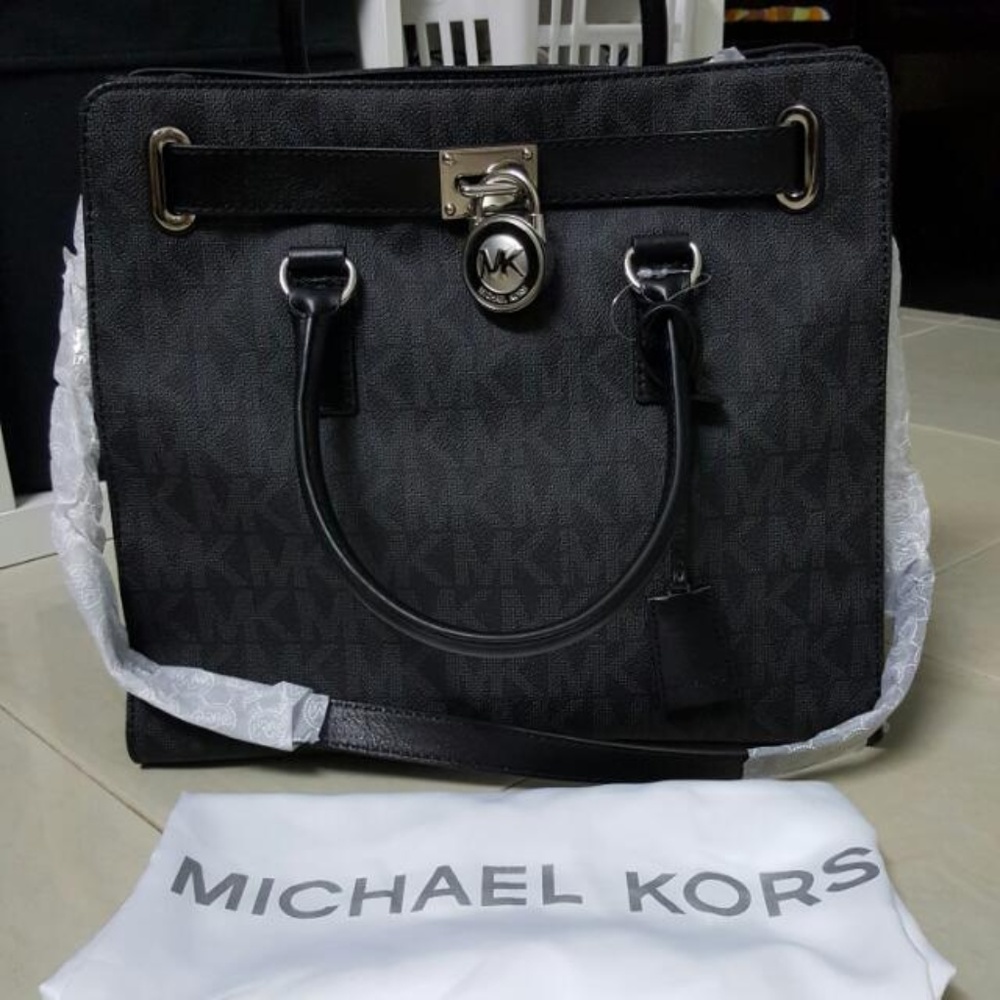 Michael Kors Signature Black Hamilton Handbag